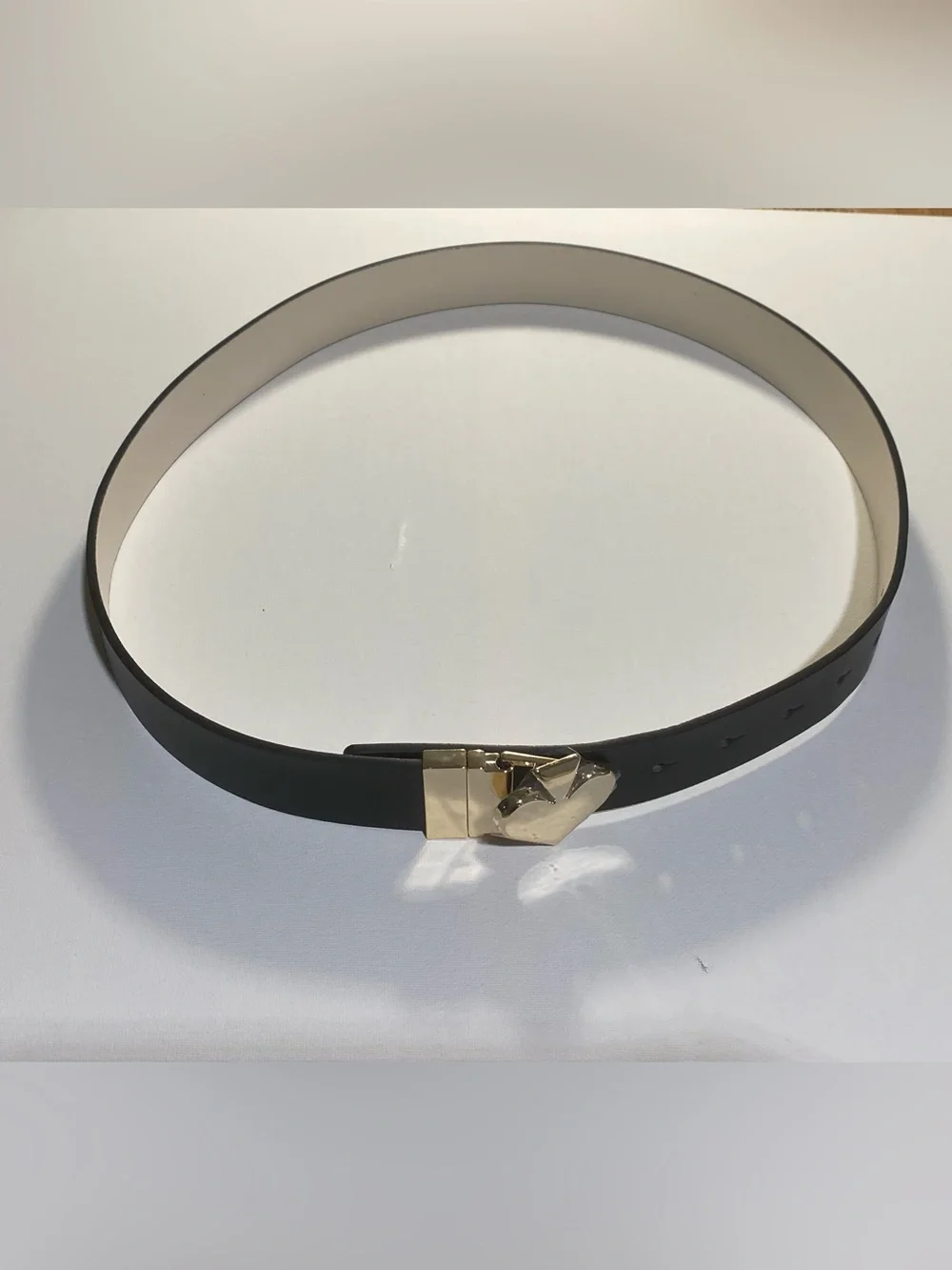 kate spade Black Leather Belt with Gold Heart Buckle Black/Cream Size M